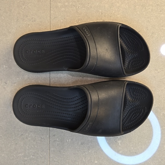 Crocs dark blue navy unisex slides sandals, men's size 8, women's size 10 - Picture 2 of 9